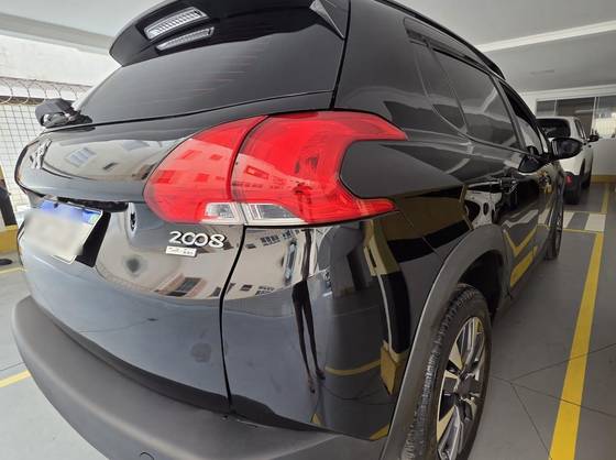 PEUGEOT 2008 1.6 16V THP FLEX GRIFFE 4P AUTOMÁTICO